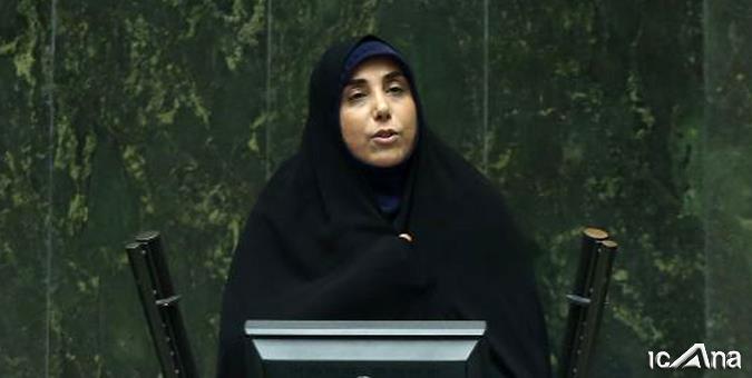 نطق تند دکتر سکینه الماسی در خصوص عوارض آلایندگی، کارگران اخراجی و تیم پارس جم